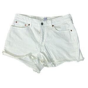 Levi’s Crisp White Denim high rise Shorts Women’s size 31